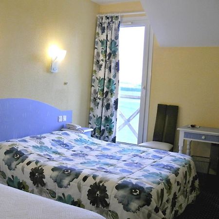 Logis Argonne Hotel Vouziers Екстер'єр фото